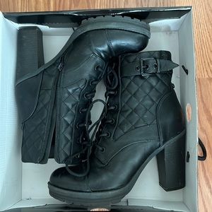 Guess black heeled booties (8.5)